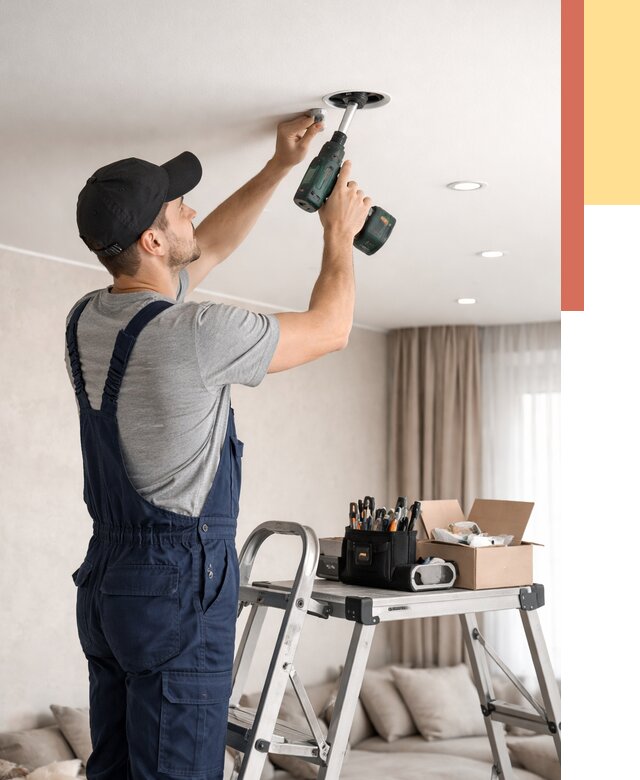 Установка и монтаж точечных светильников в натяжной потолок в Ноябрьске от 1823 руб. | ОТДЕЛОЧНИК-Нбс